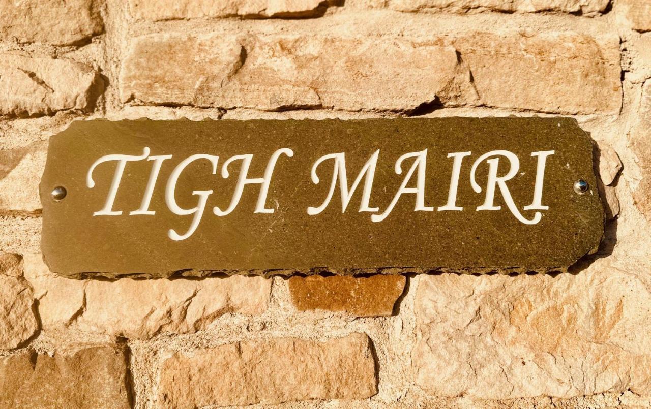 Tigh Mairi At Mary'S Thatched Cottages Elgol Exterior photo